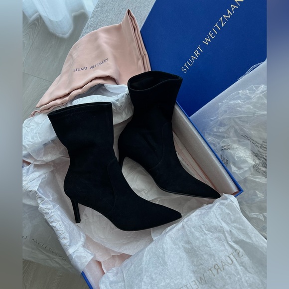 Stuart Weitzman Black Stretch Suede Boots - Picture 2 of 9